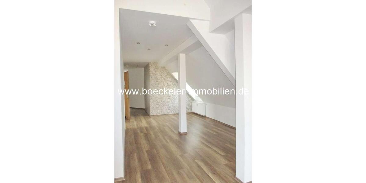 Dachgeschoßwohnung Elsteraue - 4 Zimmer, 91 m&sup2;, 530&euro; | Angebot:24711753