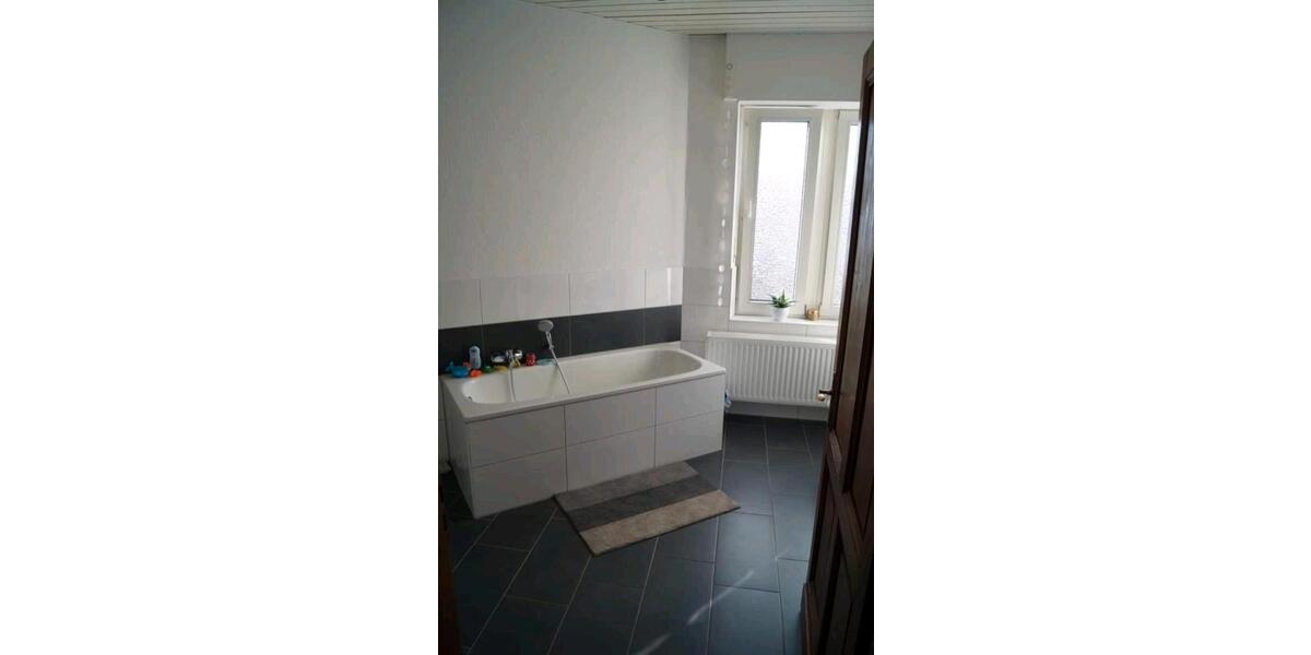 Etagenwohnung Kleve - 4 Zimmer, 85 m&sup2;, 750&euro; | Angebot:26041683