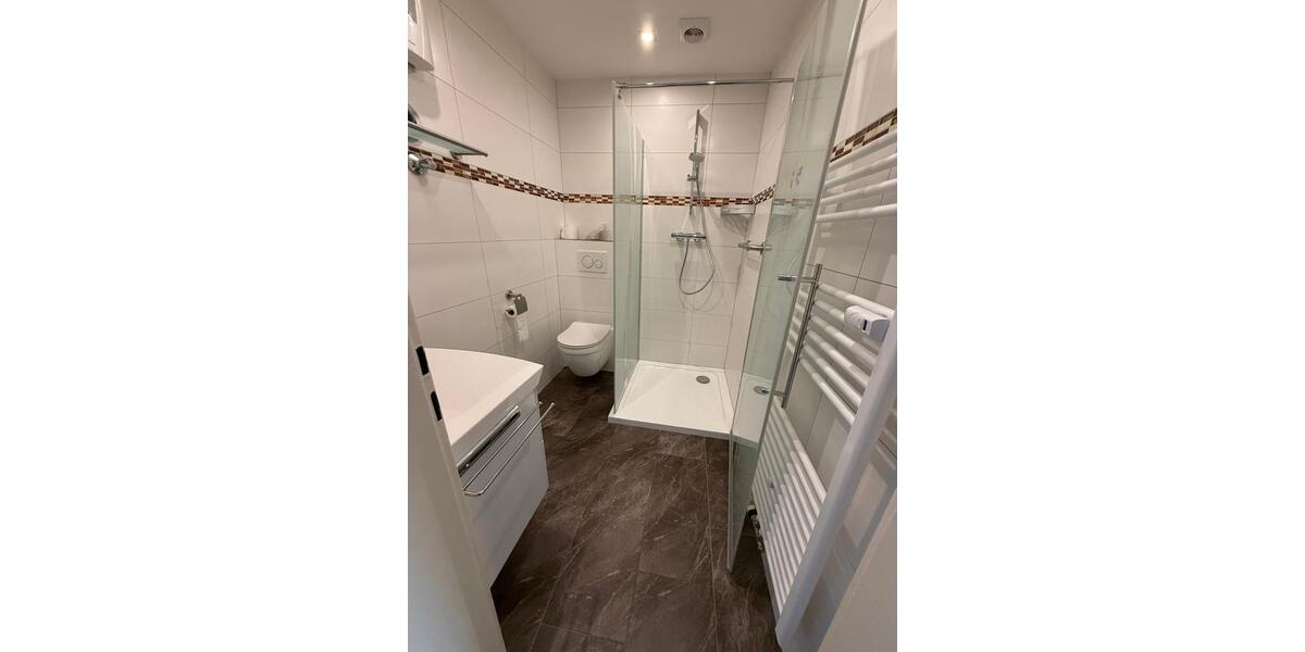 Zu Vermieten: 3-Zimmer-Wohnung mit EBK in RönnebeckFarge 3 zimmer