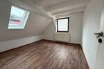 Dachgeschoßwohnung Lichtenstein - 4 Zimmer, 9 m&sup2;, 970&euro; | Angebot:26267575