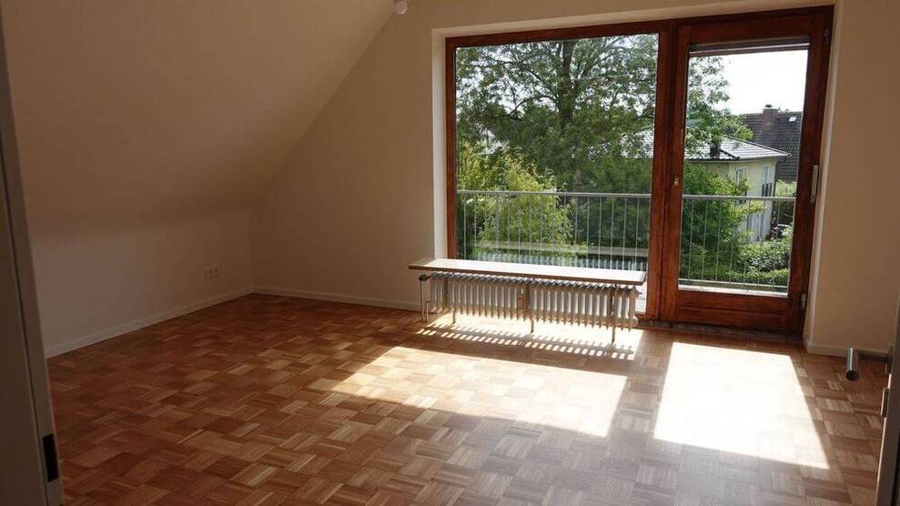 Vollständig renoviert: Elegante 2,50 Zimmer in Niendorf