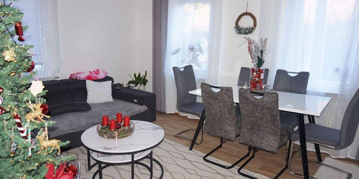 Etagenwohnung Schramberg - 3 Zimmer, 67 m&sup2;, 475&euro; | Angebot:23981679