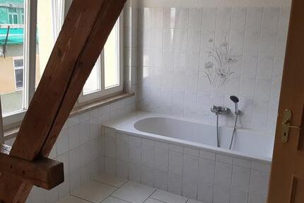 *Gemütliche 4-Zimmer im DG* 4 zimmer