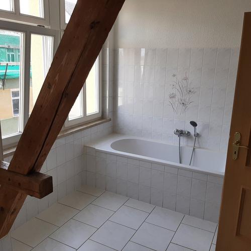 *Gemütliche 4-Zimmer im DG* 4 zimmer