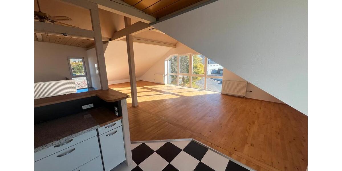 Dachgeschoßwohnung Simmerath - 2 Zimmer, 92 m&sup2;, 966&euro; | Angebot:26048074