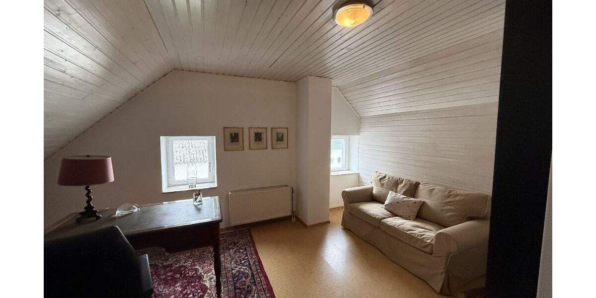 Reihenmittelhaus Gerolstein - Hinterhausen Gerolstein - 5 Zimmer, 139 m&sup2;, 905&euro; | Angebot:23955805