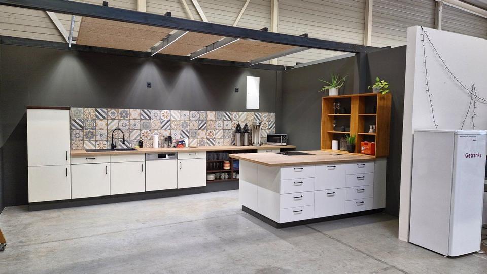 Gewerbeobjekt Magdeburg Brückfeld - 350&euro; | Angebot:26152623