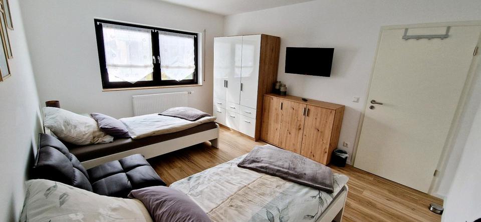 Wohnen auf Zeit Hasselroth - 4 Zimmer, 120 m&sup2;, 18&euro; | Angebot:25803972