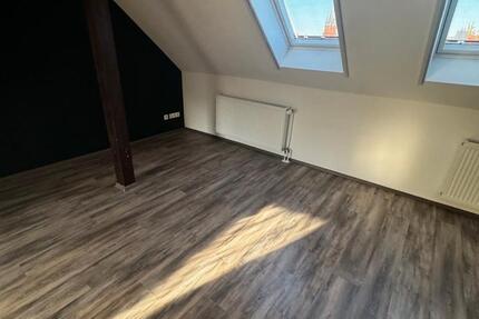Wohnung Sangerhausen - 2 Zimmer, 65 m&sup2;, 450&euro; | Angebot:26477915