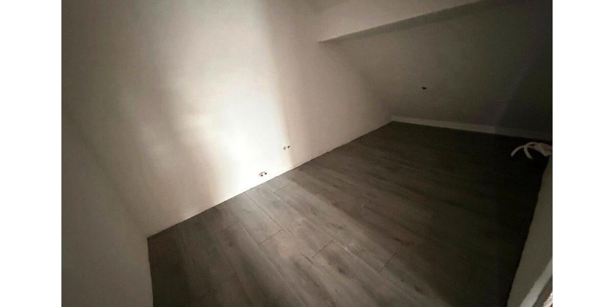 Etagenwohnung Schorndorf - 1 Zimmer, 67 m&sup2;, 1.200&euro; | Angebot:26297523