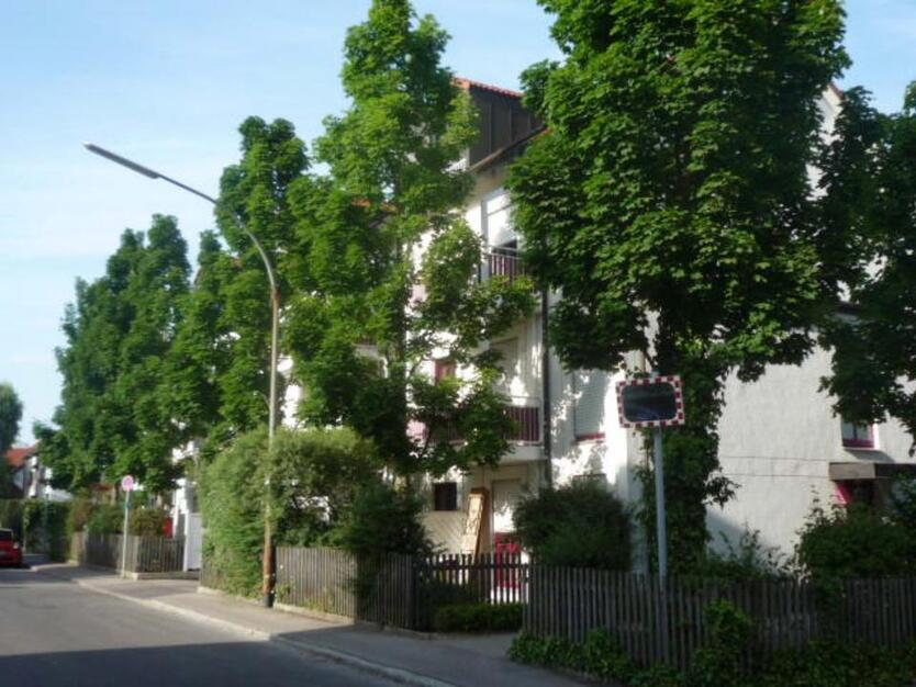 Schönes 1-Zimmer-Appartement mit EBK und Terrasse, Haunstetten