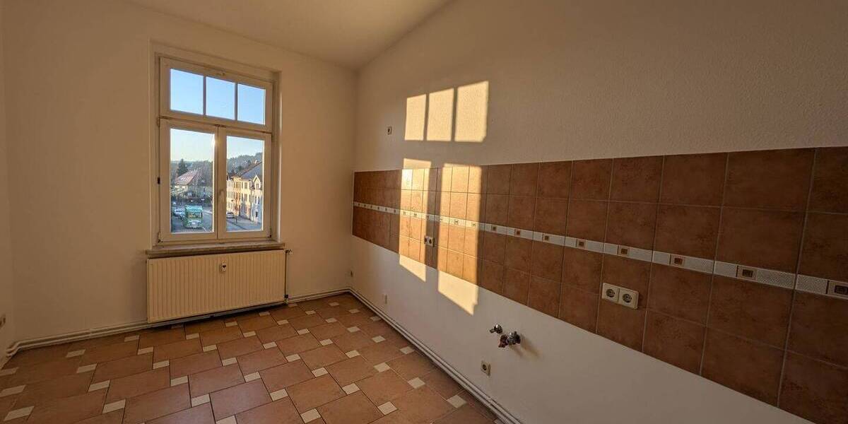 Etagenwohnung Kahla - 3 Zimmer, 86 m&sup2;, 645&euro; | Angebot:26261299