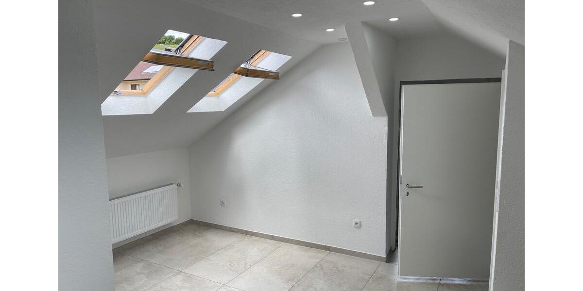 Dachgeschoßwohnung Nordheim - 3 Zimmer, 80 m&sup2;, 1.000&euro; | Angebot:26702482