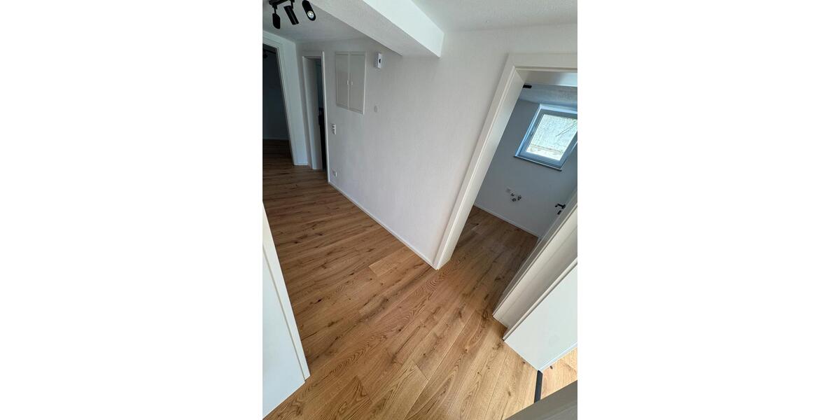 Etagenwohnung Hepberg - 1.000&euro; | Angebot:23591563