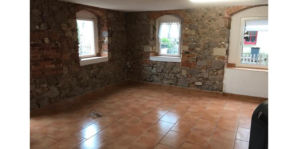 Einfamilienhaus Meißen - 8 Zimmer, 200 m&sup2;, 1.250&euro; | Angebot:25522926