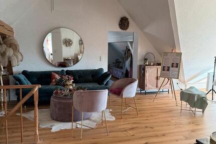 Helle 2 Zimmer DG-Wohnung, ca.80 qm in DonaueschingenAasen 2 zimmer