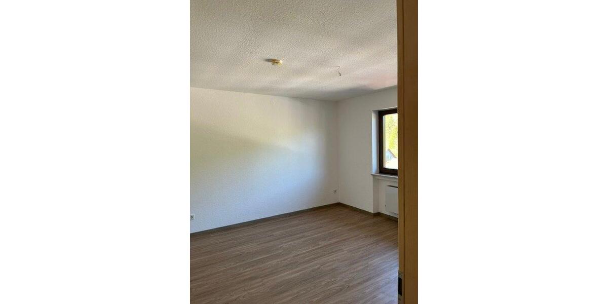 Dachgeschoßwohnung Frammersbach - 3 Zimmer, 79 m&sup2;, 625&euro; | Angebot:26429024