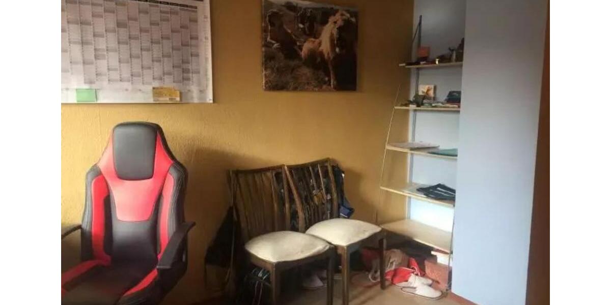 Dachgeschoßwohnung Esslingen am Neckar - 2 Zimmer, 49 m&sup2;, 900&euro; | Angebot:24612224