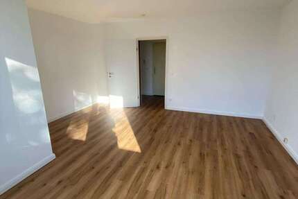 Wohnung Köln Holweide - 1 Zimmer, 28 m&sup2;, 399&euro; | Angebot:27449999