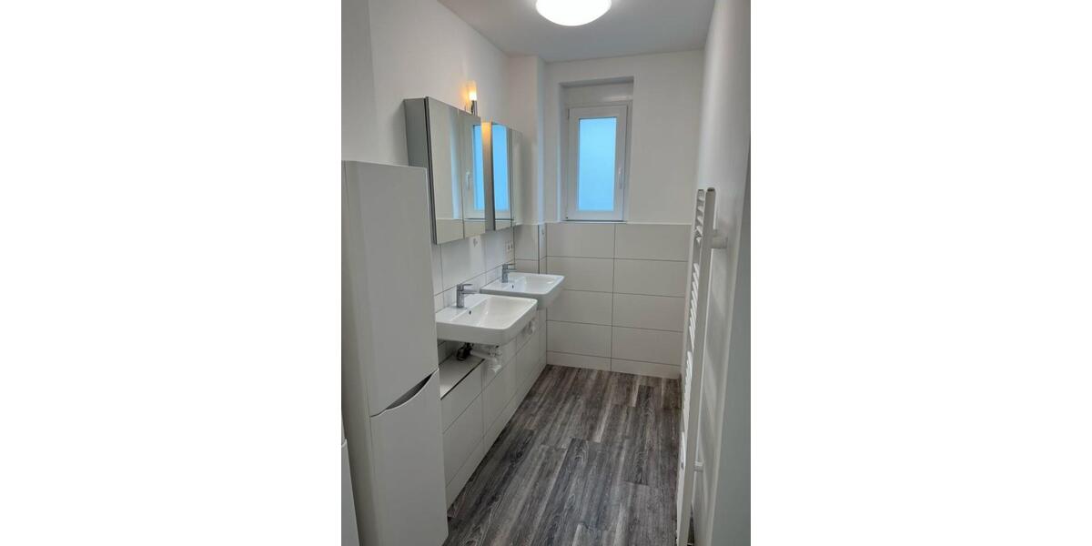 Wohnen auf Zeit Stuttgart Zuffenhausen - 4 Zimmer, 100 m&sup2;, 675&euro; | Angebot:26153927