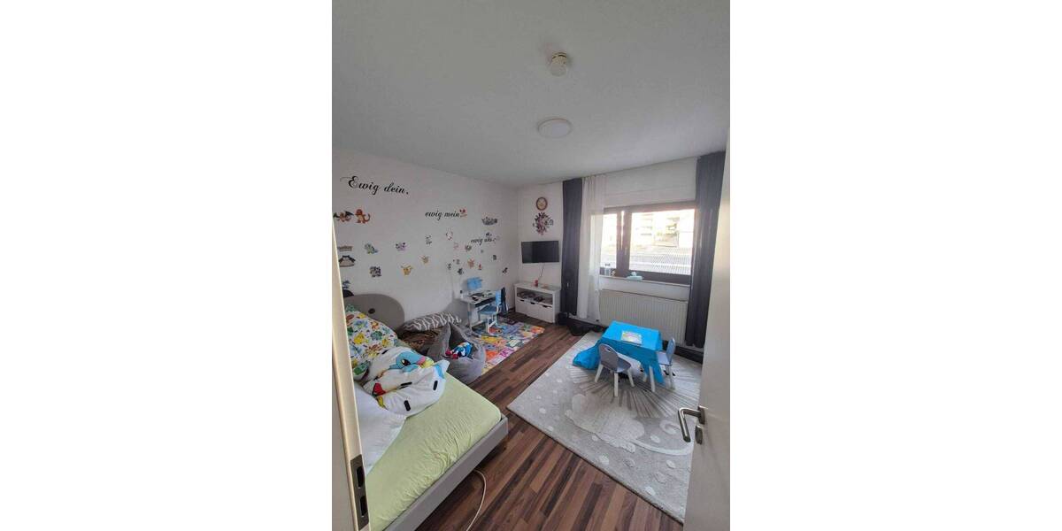 Etagenwohnung Pforzheim Nordstadt - 2 Zimmer, 63 m&sup2;, 510&euro; | Angebot:26083056