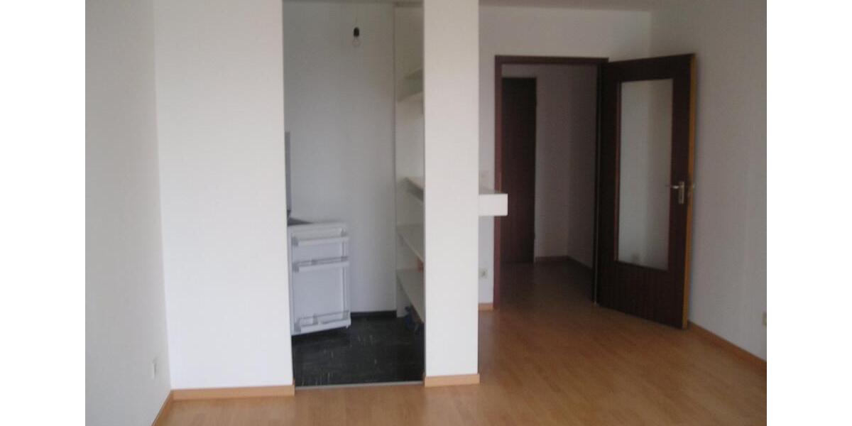 Etagenwohnung Ingolstadt Friedrichshofen-Hollerstauden - 1 Zimmer, 30 m&sup2;, 735&euro; | Angebot:25842059