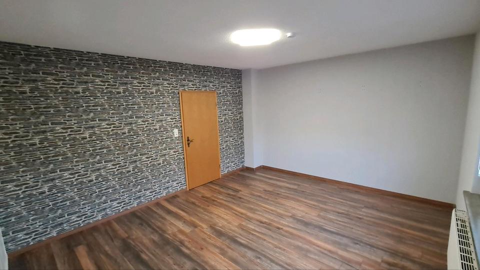 Doppelhaushälfte Hofgeismar - 3 Zimmer, 122 m&sup2;, 1.050&euro; | Angebot:25032446