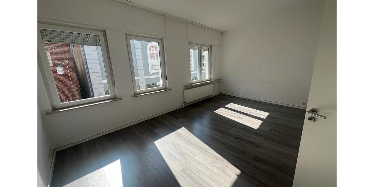 Etagenwohnung Emsdetten - 5 Zimmer, 120 m&sup2;, 1.000&euro; | Angebot:26044702