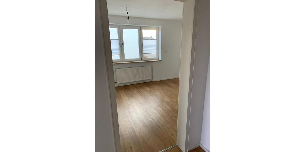 Etagenwohnung Donauwörth - 4 Zimmer, 95 m&sup2;, 1.090&euro; | Angebot:24372946