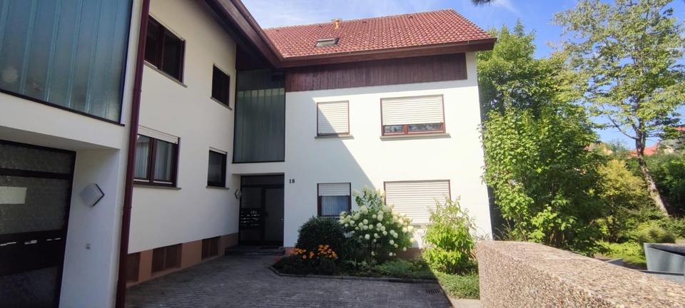Etagenwohnung Bad Wurzach - 2.5 Zimmer, 58 m&sup2;, 850&euro; | Angebot:26212030