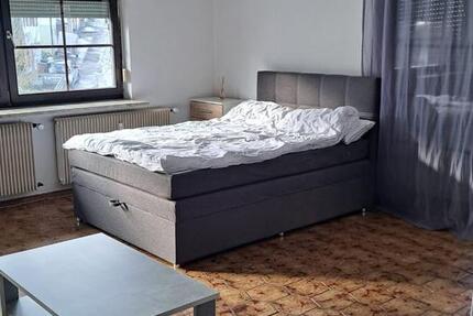 Ein Zimmerwohnung mit Balkon incl. Strom Wasser 1 zimmer