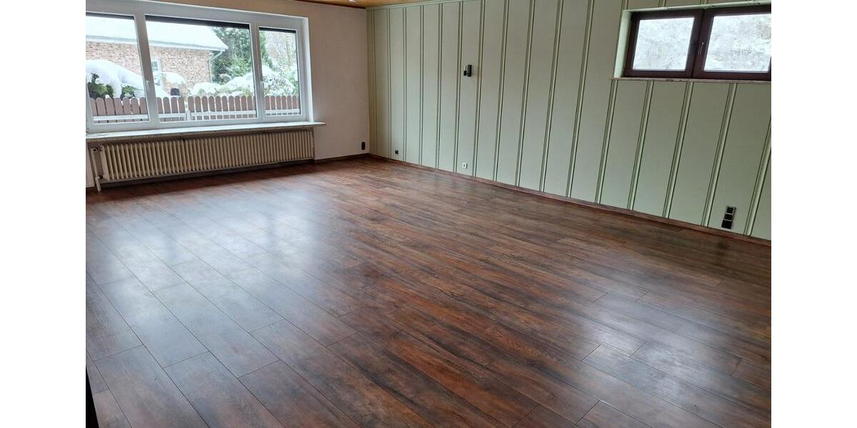 Erdgeschosswohnung mit Keller, Terrasse, Garage und Garten 3 zimmer