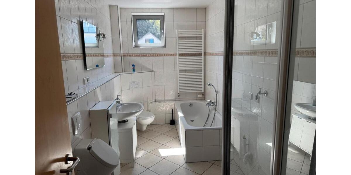 Etagenwohnung Netphen - 2 Zimmer, 76 m&sup2;, 700&euro; | Angebot:26323645