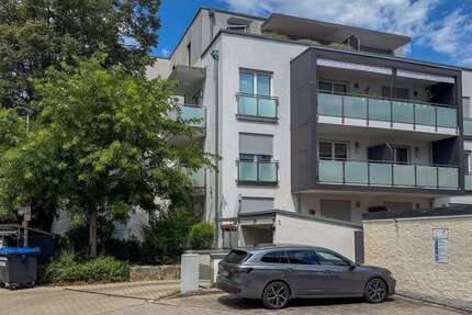 Wohnung Rosenheim Innenstadt - 3 Zimmer, 101 m&sup2;, 1.250&euro; | Angebot:27438276