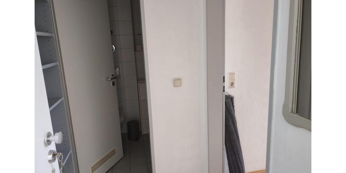 Dachgeschoßwohnung Unterföhring - 1 Zimmer, 20 m&sup2;, 770&euro; | Angebot:26612668