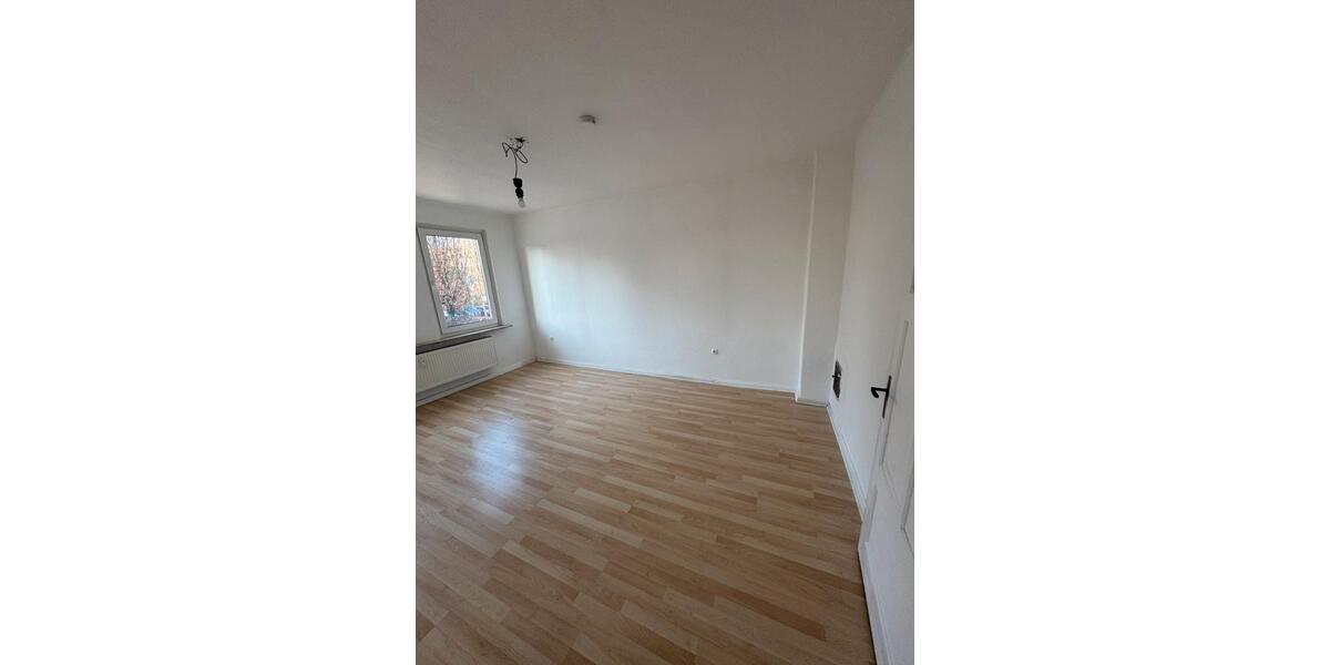 Helle, lichtdurchflutete 2ZKB Altbauwohnung 65m2 2 zimmer
