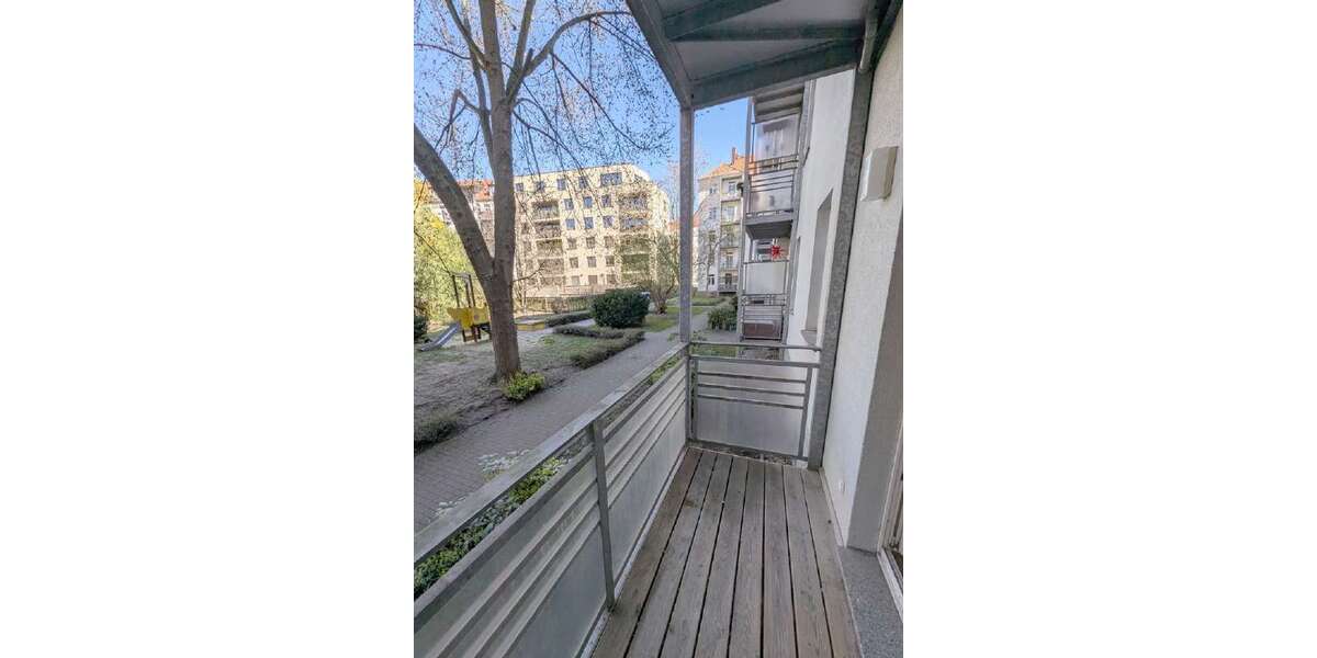 Etagenwohnung Dresden Johannstadt - 3 Zimmer, 75 m&sup2;, 746&euro; | Angebot:26219781