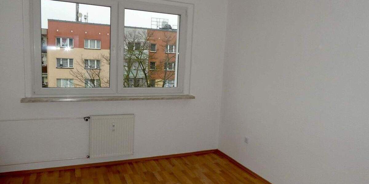 Etagenwohnung Bad Düben Weinbergshäuser - 3 Zimmer, 60 m&sup2;, 335&euro; | Angebot:25701607