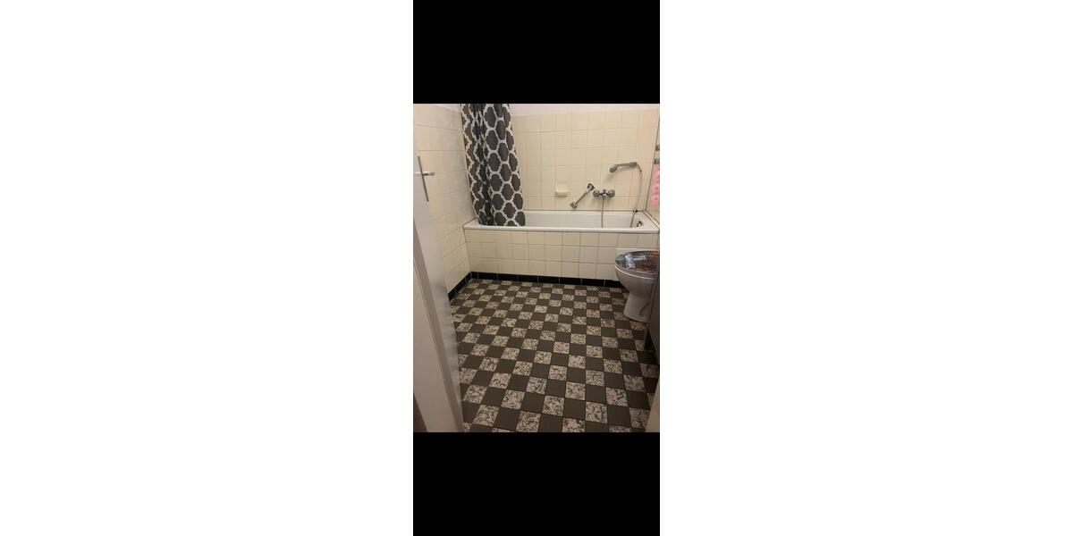 Etagenwohnung Eschwege - 3 Zimmer, 74 m&sup2;, 495&euro; | Angebot:26254537