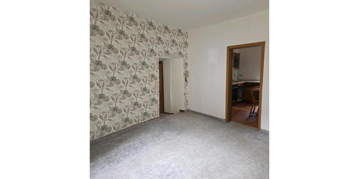 Etagenwohnung Ottweiler - 1 Zimmer, 30 m&sup2;, 300&euro; | Angebot:25975906