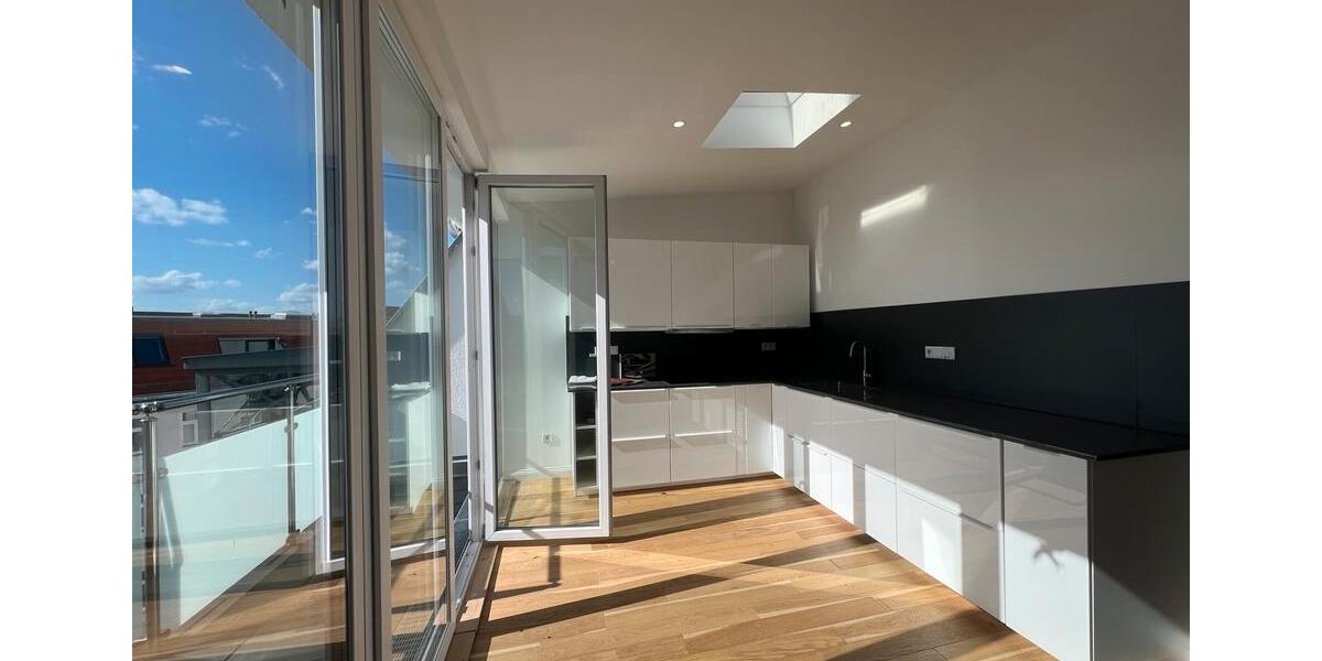 Dachgeschoßwohnung Berlin Mitte - 3.5 Zimmer, 155 m&sup2;, 2.690&euro; | Angebot:25904194