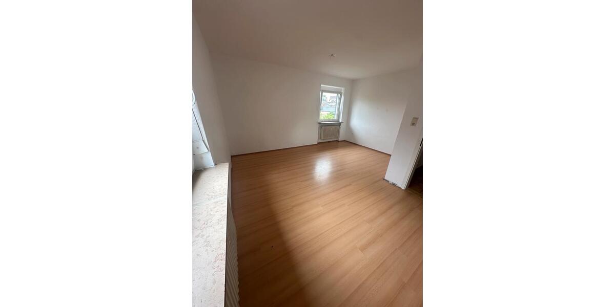 Etagenwohnung Völklingen - 4 Zimmer, 120 m&sup2;, 800&euro; | Angebot:26449159