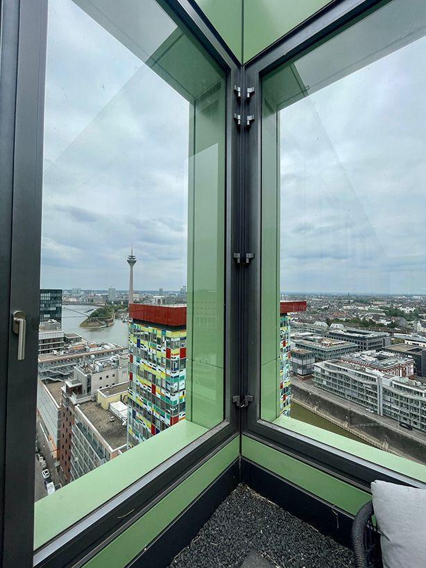 Möblierte 2-Zimmer-Wohnung am Medienhafen Düsseldorf - 14. Etage zimmer