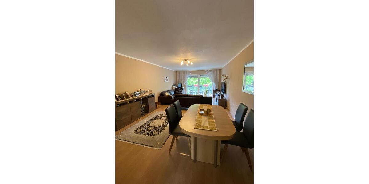 Etagenwohnung Wiesbaden Dotzheim - 3 Zimmer, 80 m&sup2;, 1.350&euro; | Angebot:26493137