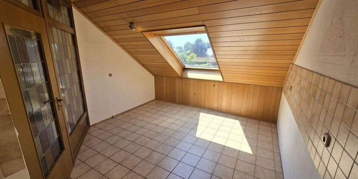Etagenwohnung Aachen-Verlautenheide Verlautenheide - 3 Zimmer, 105 m&sup2;, 890&euro; | Angebot:25103050
