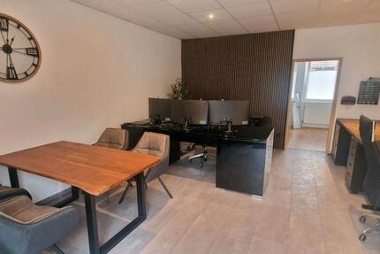 kleines modernes Büro zu vermieten, renoviert zimmer