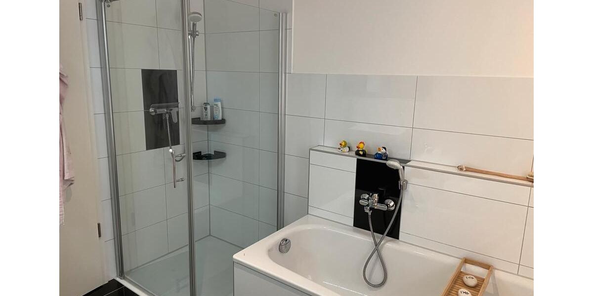 Etagenwohnung Reinfeld (Holstein) - 3 Zimmer, 85 m&sup2;, 1.300&euro; | Angebot:26446653