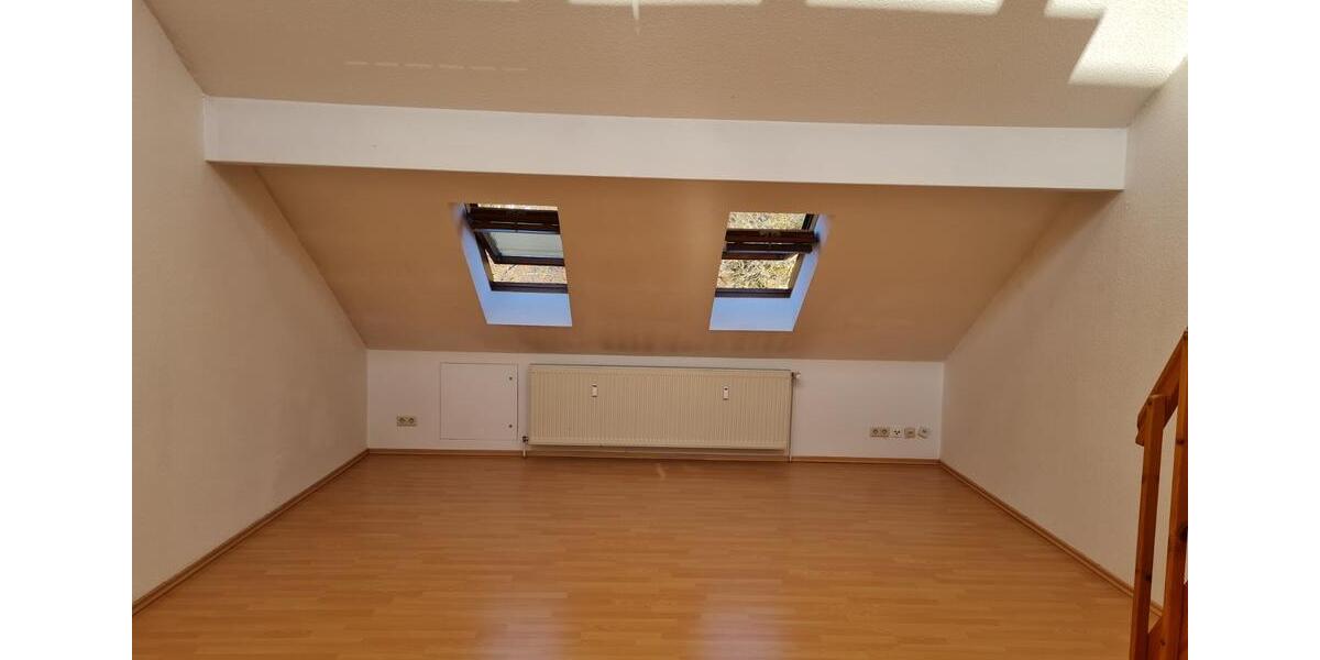 Dachgeschoßwohnung Burg Stargard - 1 Zimmer, 60 m&sup2;, 375&euro; | Angebot:20578438