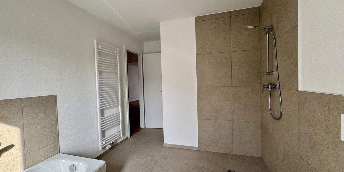 Etagenwohnung Kaiserslautern Innenstadt - 3 Zimmer, 99 m&sup2;, 1.300&euro; | Angebot:25879311