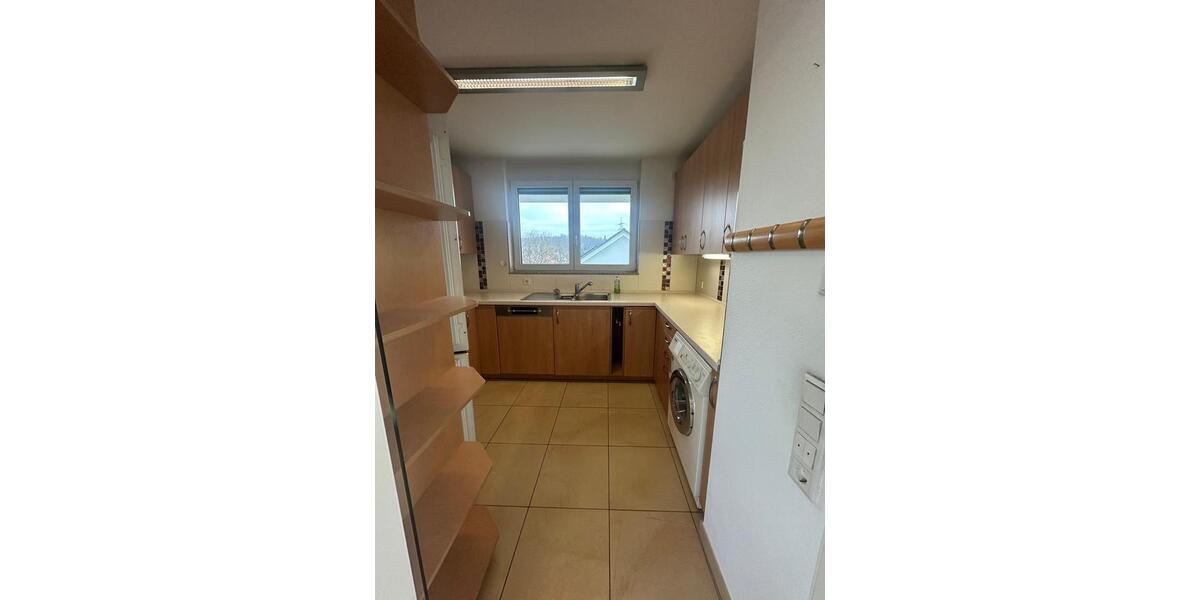 Etagenwohnung Nürtingen - 4 Zimmer, 115 m&sup2;, 1.400&euro; | Angebot:24637872